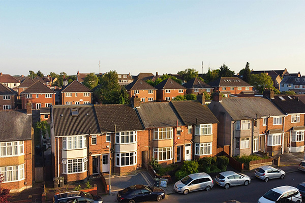 Sell My House at Auction: Is It the Right Choice for Your Property?