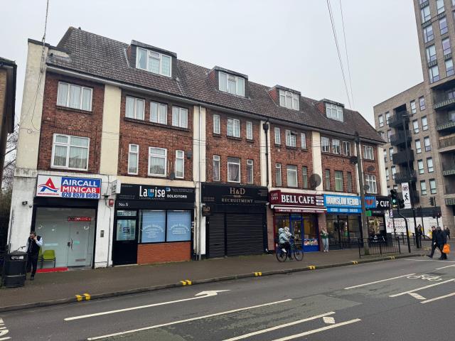 Photo of 1-6 Bell Parade & 1-10 Bellgrove Mansions, Bell Street, Hounslow