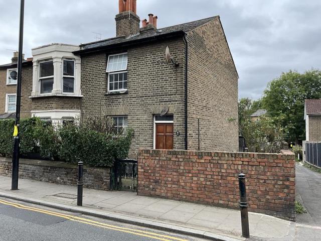 Photo of 12 Boston Road, Hanwell, London