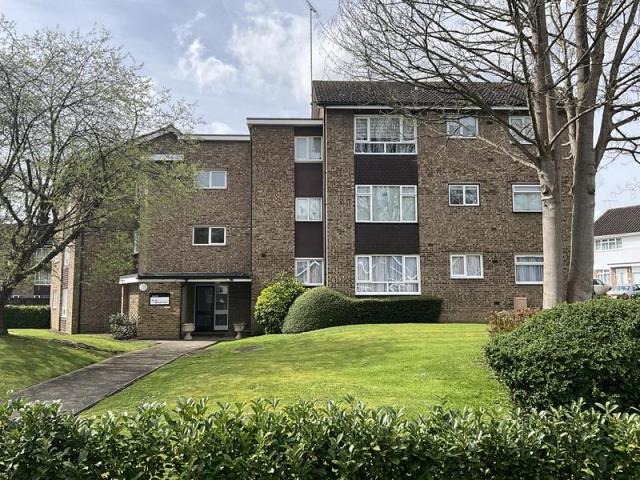 Photo of 13 Mallards Court, Hanger Ruding, Watford