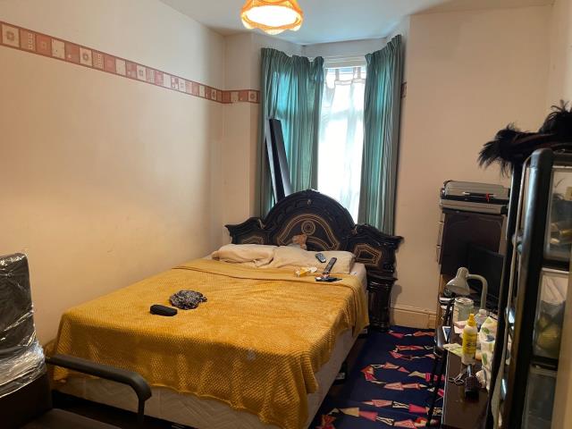 Photo of 2 & 2a Seward Road, Hanwell, London